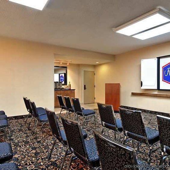 Hotel Hampton Poplar Memphis