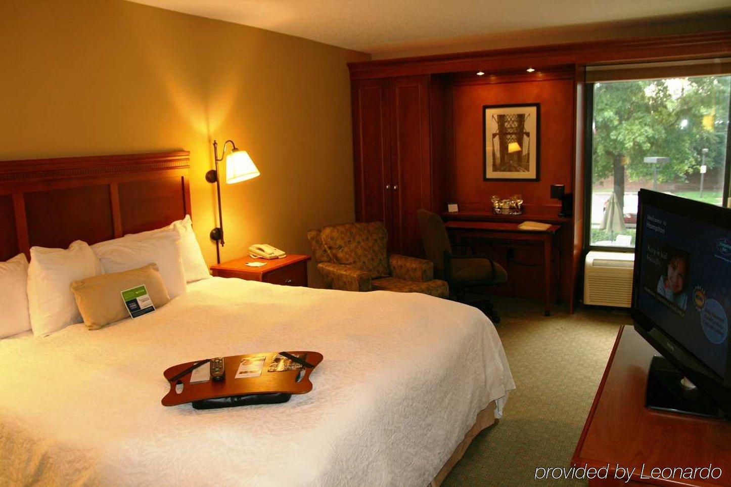 Hampton Poplar 3*