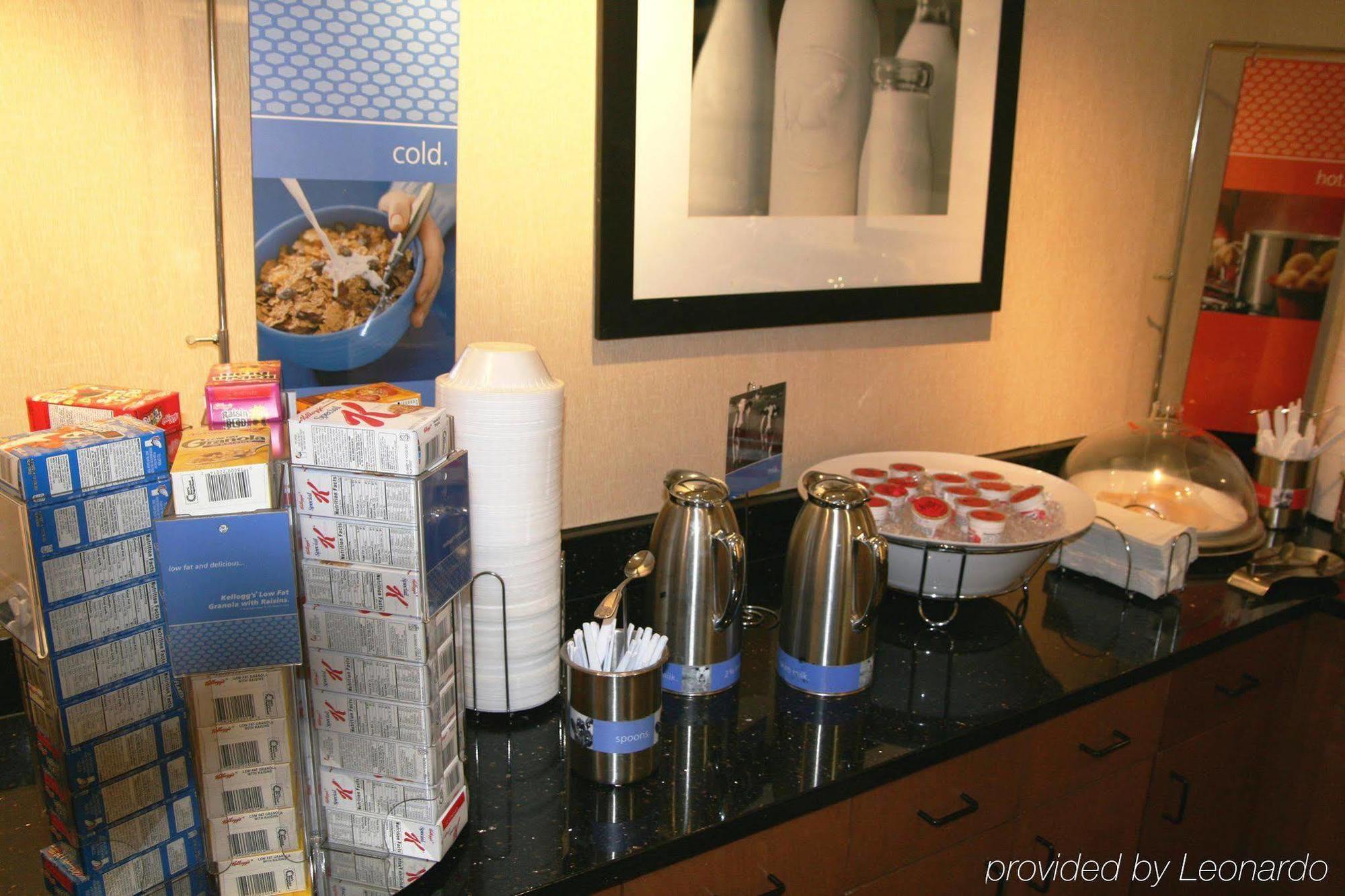 Hotel Hampton Poplar 3*